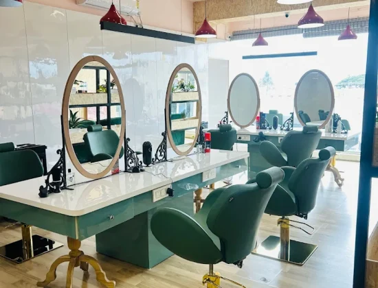 Naturallook Family Salon & Bridal Salon & Bridal Studio